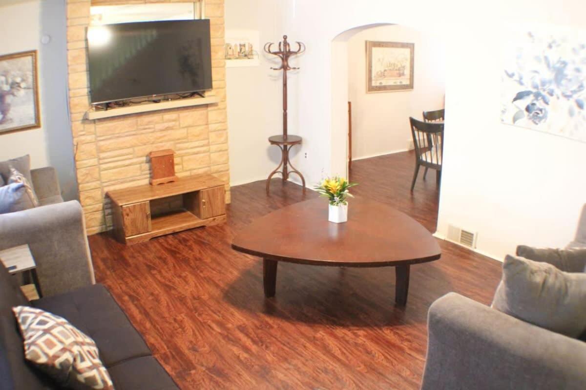Апартаменты Massive 4 Bed House-Short Walk To Amazing View Питтсбург Экстерьер фото