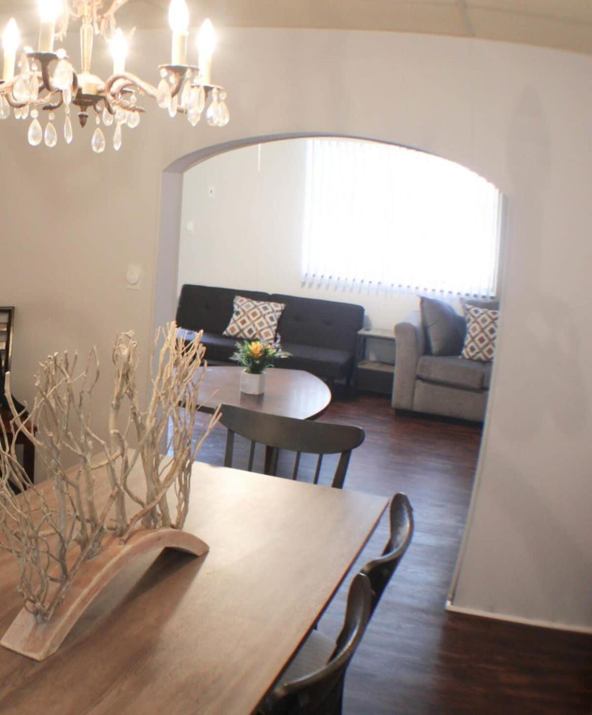 Апартаменты Massive 4 Bed House-Short Walk To Amazing View Питтсбург Экстерьер фото